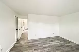 1612 Main St, Pleasant Valley, NY 12569 - Photo 4