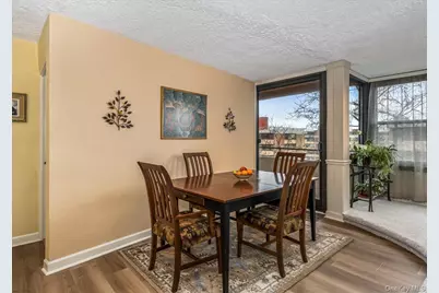 7-24 166th Street #8C, Whitestone, NY 11357 - Photo 8