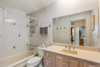 7-24 166th Street #8C, Whitestone, NY 11357 - Photo 14
