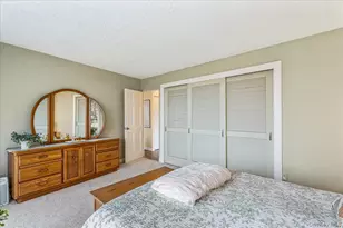 7-24 166th St, Whitestone, NY 11357 - Photo 12