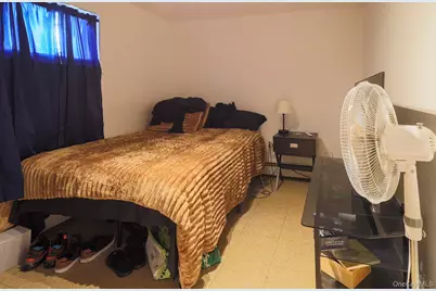 1081 Bay Shore Avenue, Bay Shore, NY 11706 - Photo 14