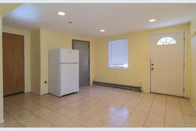 1081 Bay Shore Avenue, Bay Shore, NY 11706 - Photo 18