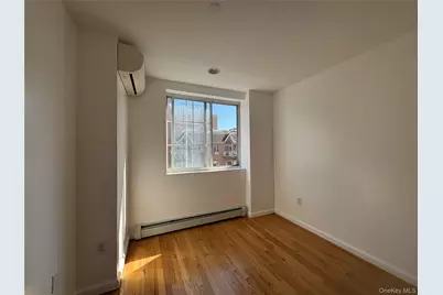 14105 Cherry Avenue #4D, Flushing, NY 11355 - Photo 4