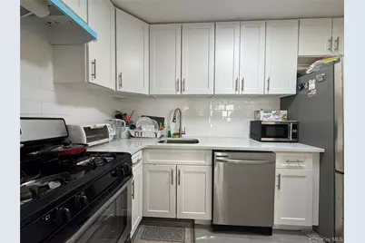 138-35 Elder Avenue #9C, Flushing, NY 11355 - Photo 8