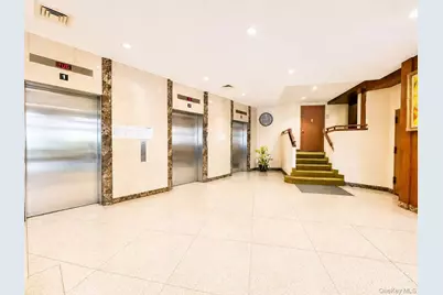 138-35 Elder Avenue #9C, Flushing, NY 11355 - Photo 4