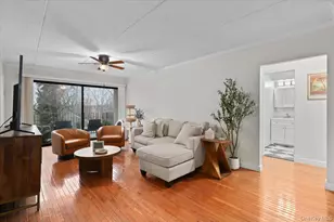 130 Colonial Pkwy, Yonkers, NY 10710 - Photo 2