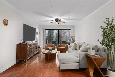 130 Colonial Parkway #1F, Yonkers, NY 10710 - Photo 1