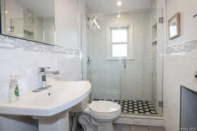 926 Second Avenue #2nd Floor, Franklin Square, NY 11010 - Photo 10