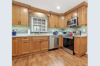 33 Fulmar Road, Mahopac, NY 10541 - Photo 2