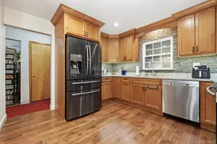 33 Fulmar Rd, Mahopac, NY 10541 - Photo 4