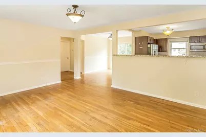 3 Cambridge Street, Glen Cove, NY 11542 - Photo 6