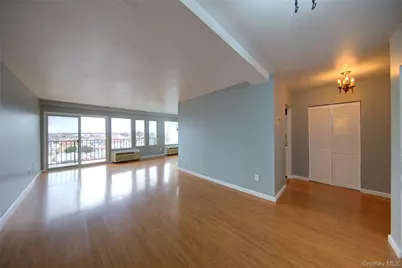 235 W Park Avenue #403, Long Beach, NY 11561 - Photo 6