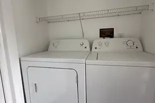 135 Village Cir W, Manorville, NY 11949 - Photo 20