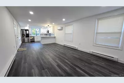 135 Village Circle W, Manorville, NY 11949 - Photo 6