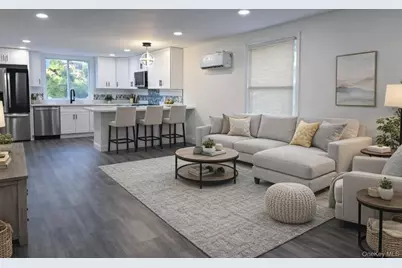 135 Village Circle W, Manorville, NY 11949 - Photo 2