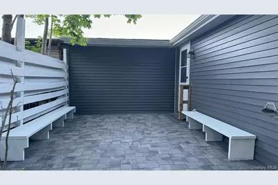 135 Village Circle W, Manorville, NY 11949 - Photo 18