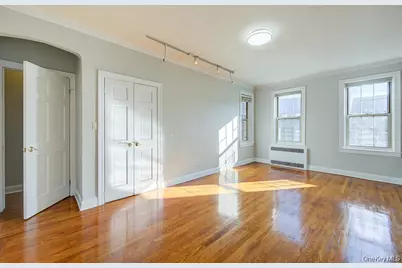 7915 35th Avenue #5A, Jackson Heights, NY 11372 - Photo 8