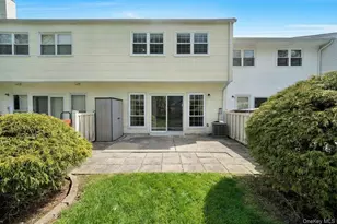 11 Manors Dr, Jericho, NY 11753 - Photo 32