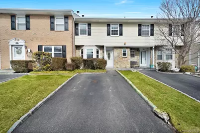 11 Manors Drive, Jericho, NY 11753 - Photo 2