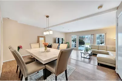 11 Manors Drive, Jericho, NY 11753 - Photo 18