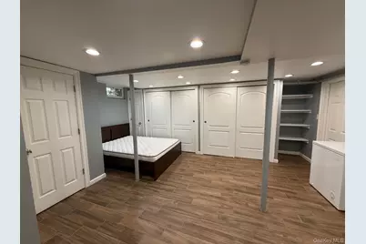 143 East Avenue, Hicksville, NY 11801 - Photo 10