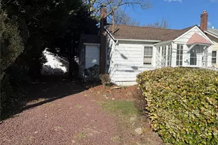 143 East Ave, Hicksville, NY 11801 - Photo 6