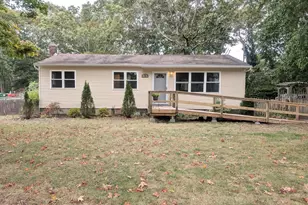 23 Howell Pl, Speonk, NY 11972 - Photo 2