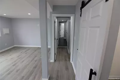 26 Circle Lane, Bay Shore, NY 11706 - Photo 32