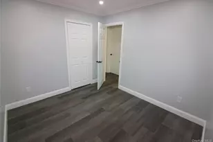 26 Circle Ln, Bay Shore, NY 11706 - Photo 18