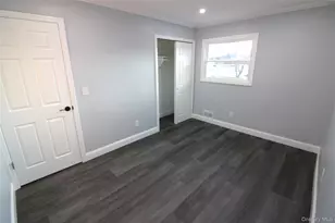 26 Circle Ln, Bay Shore, NY 11706 - Photo 16