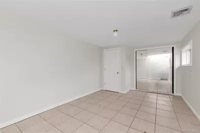 2666 Peconic Avenue, Seaford, NY 11783 - Photo 14