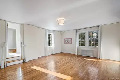 13 Arbor Place, Glen Cove, NY 11542 - Photo 22