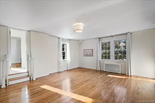 13 Arbor Pl, Glen Cove, NY 11542 - Photo 22