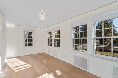 13 Arbor Place, Glen Cove, NY 11542 - Photo 14