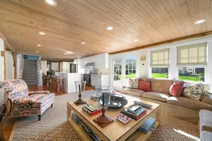 137 Montauk Hwy, Quogue, NY 11959 - Photo 18