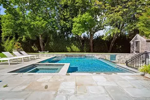 137 Montauk Hwy, Quogue, NY 11959 - Photo 6