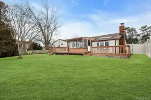 893 Connetquot Ave, Islip Terrace, NY 11752 - Photo 26