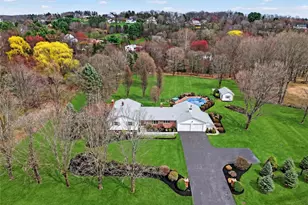 58 Dutchess Hill Rd, Poughkeepsie, NY 12601 - Photo 2