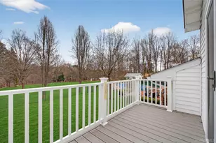58 Dutchess Hill Rd, Poughkeepsie, NY 12601 - Photo 32