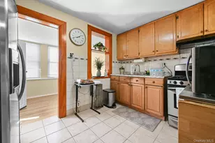 54 Chestnut St, Brooklyn, NY 11208 - Photo 10