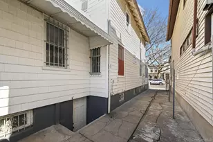 54 Chestnut St, Brooklyn, NY 11208 - Photo 2