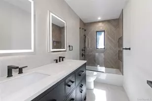 1 Bentley Rd, Great Neck, NY 11023 - Photo 24