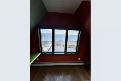 722 King Avenue, Bronx, NY 10464 - Photo 12
