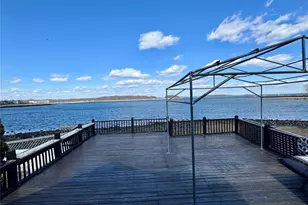 722 King Ave, Bronx, NY 10464 - Photo 16