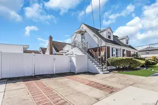 62 Ash St, Valley Stream, NY 11580 - Photo 2