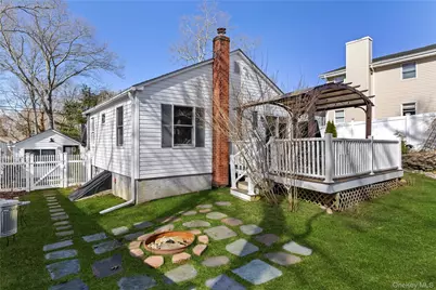 11 6th Street, Wading River, NY 11792 - Photo 10