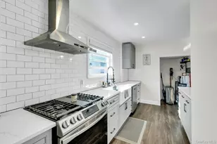 9213 245th St, Floral Park, NY 11001 - Photo 10
