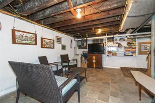 8 Plymouth Rd, Great Neck, NY 11023 - Photo 20