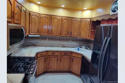 872 48th Street, Brooklyn, NY 11203 - Photo 6