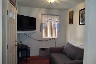 872 E 48th St, Brooklyn, NY 11203 - Photo 4